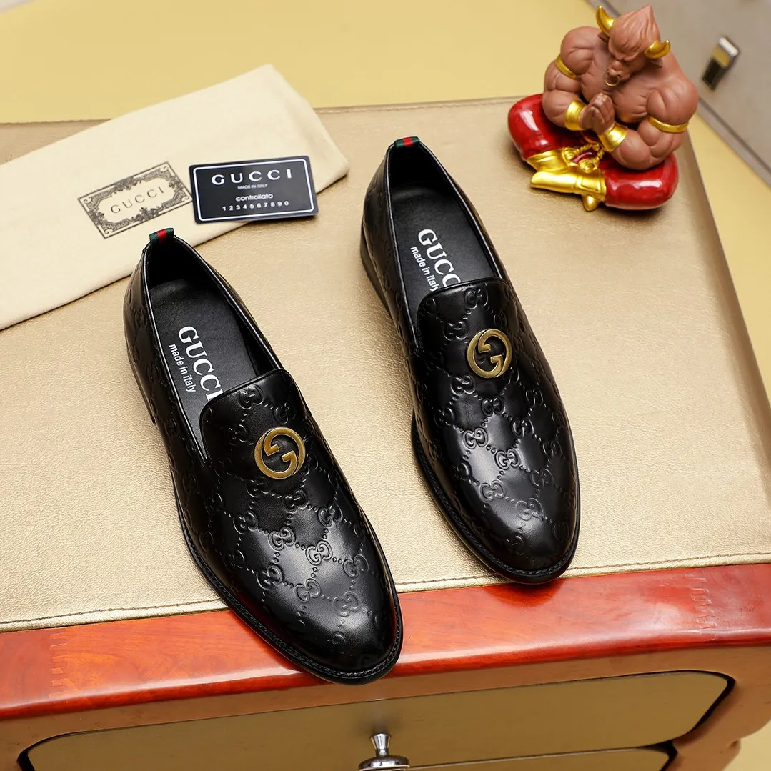 Men's men's shoes 💰400 🆘【GUCCI】Gucci ·🐑里· Hot-selling beanie shoes, top brand luxury, top quality, latest fashion beanie shoes.. The upper is made of original first-layer cowhide. (🐑leather·inner). The original stylish and stylish soft rubber wear-resistant and non-slip outsole is light and comfortable on the foot, available in black! Matching code: 39/45 (38.46. Can be customized)